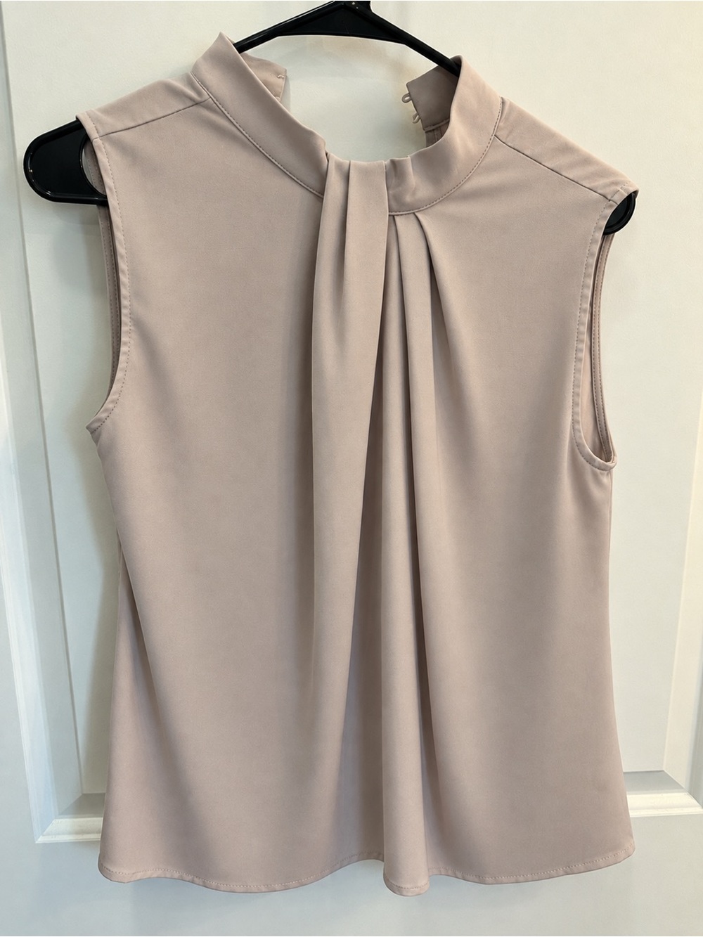 MOTF Sleeveless Pleated Mock Neck Camisole - Light Taupe